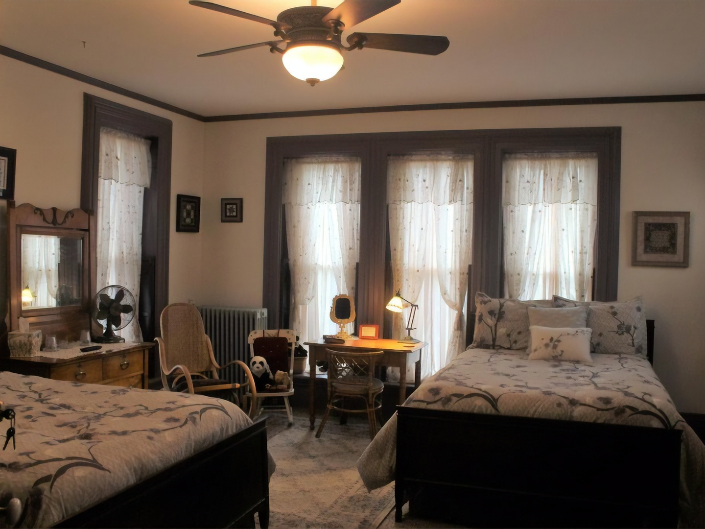 Bed and Breakfast Inn Erie, Pennsylvania Spencer House Bed & Breakfast