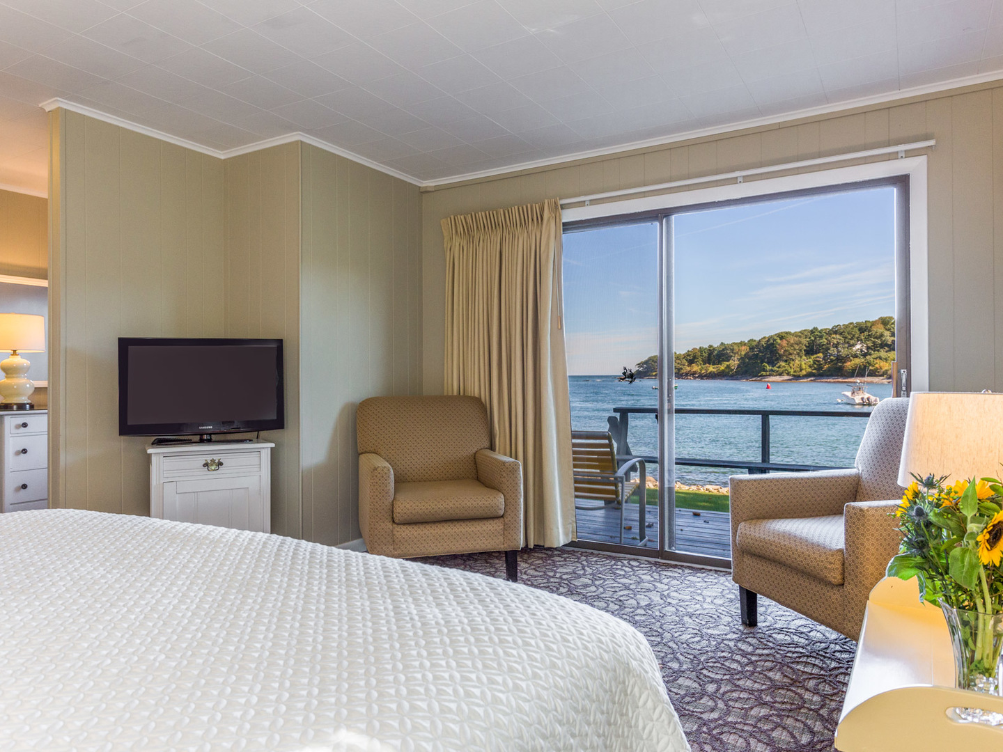 Dockside Guest Quarters, York, Maine Bed and Breakfasts Inns