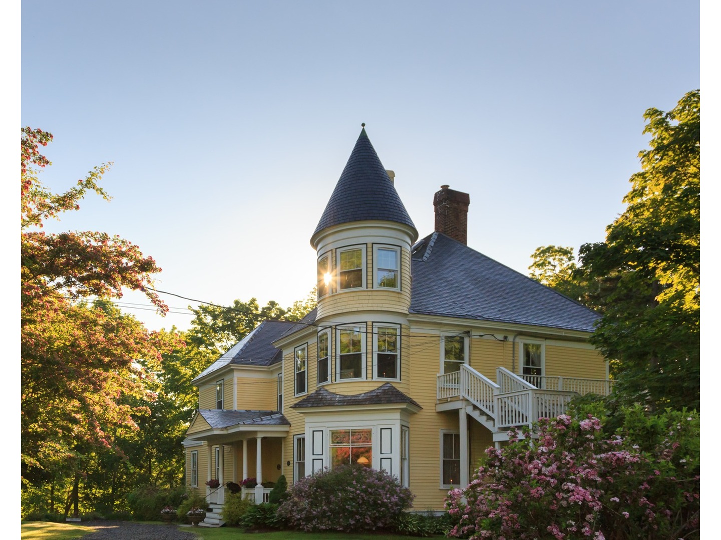 Hawthorn Inn, Camden, Maine Bed and Breakfasts Inns