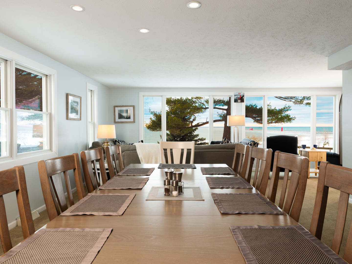 Looking Glass Beachfront Inn, Grand Haven, Michigan Bed and Breakfasts Inns