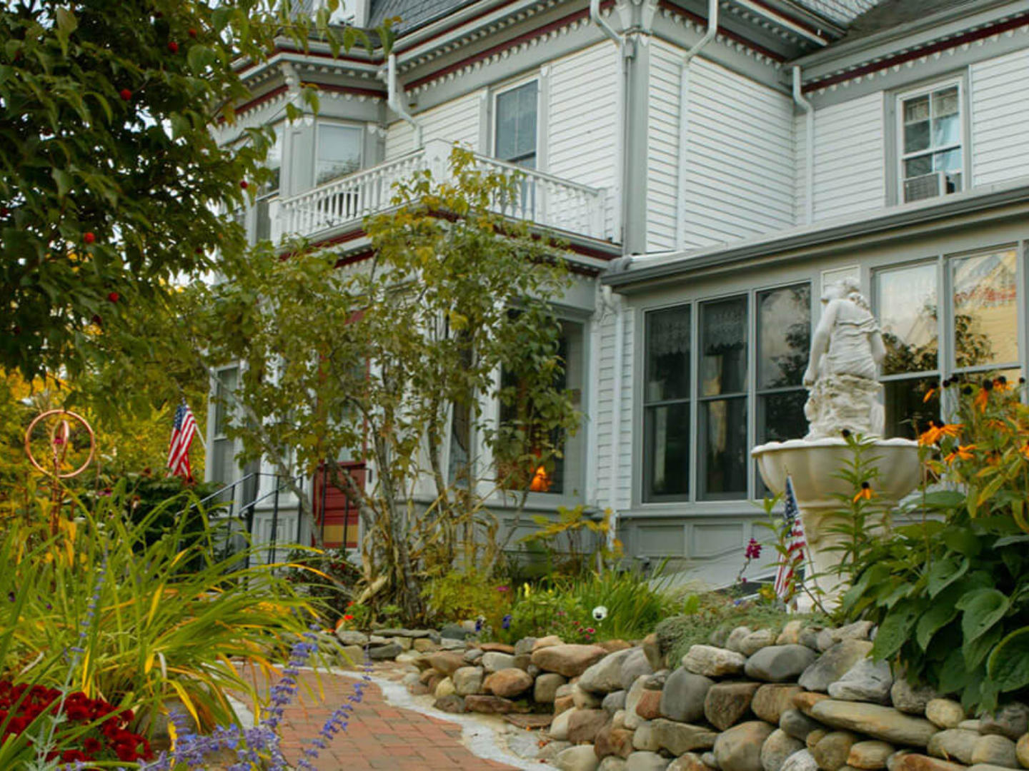 Hartstone Inn & Hideaway, Camden, Maine Bed and Breakfasts Inns