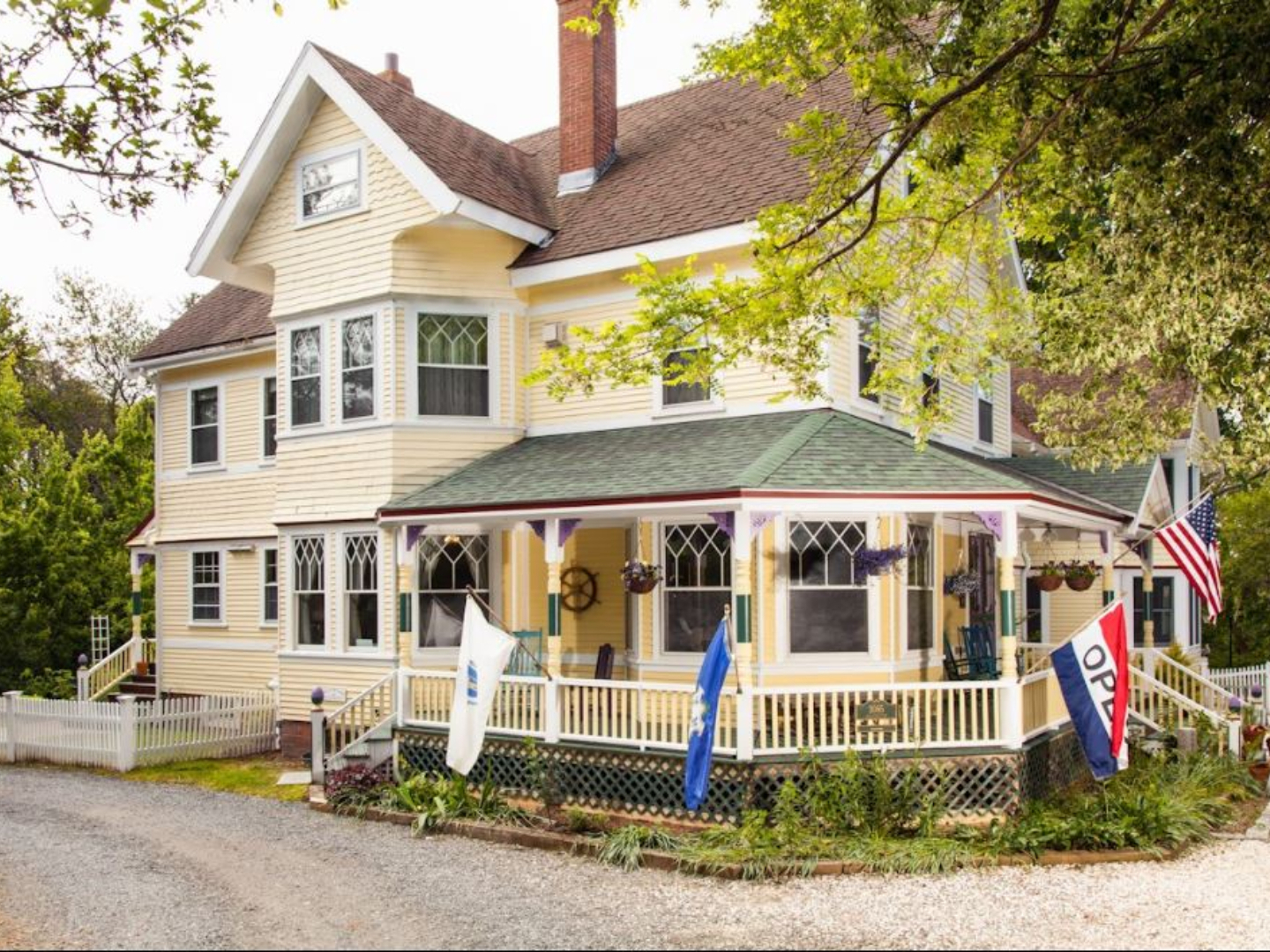 Eastham Massachusetts Bed and Breakfast Inn The Inn at the Oaks