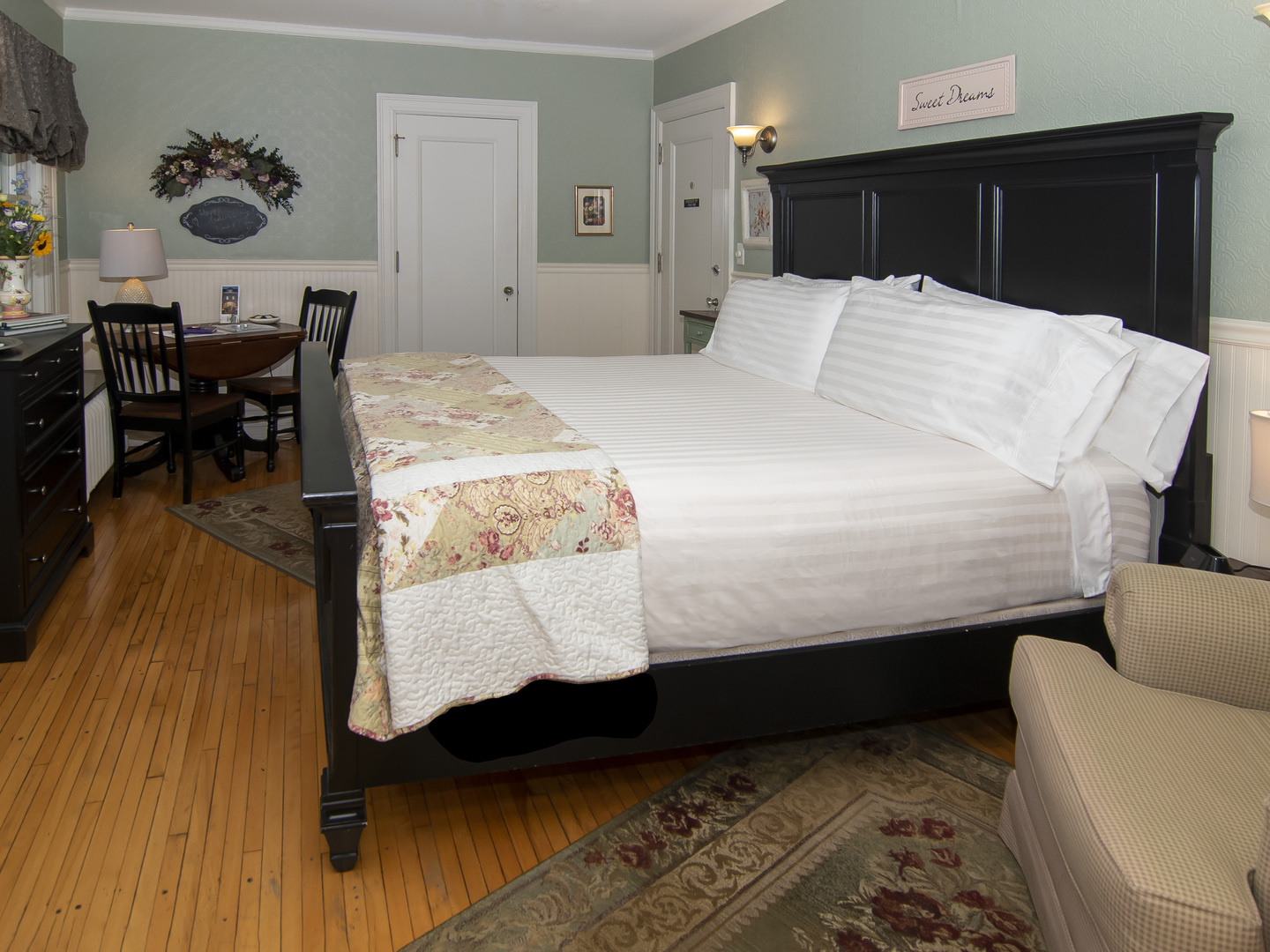 A G Thomson House Bed and Breakfast, Duluth, Minnesota Bed and