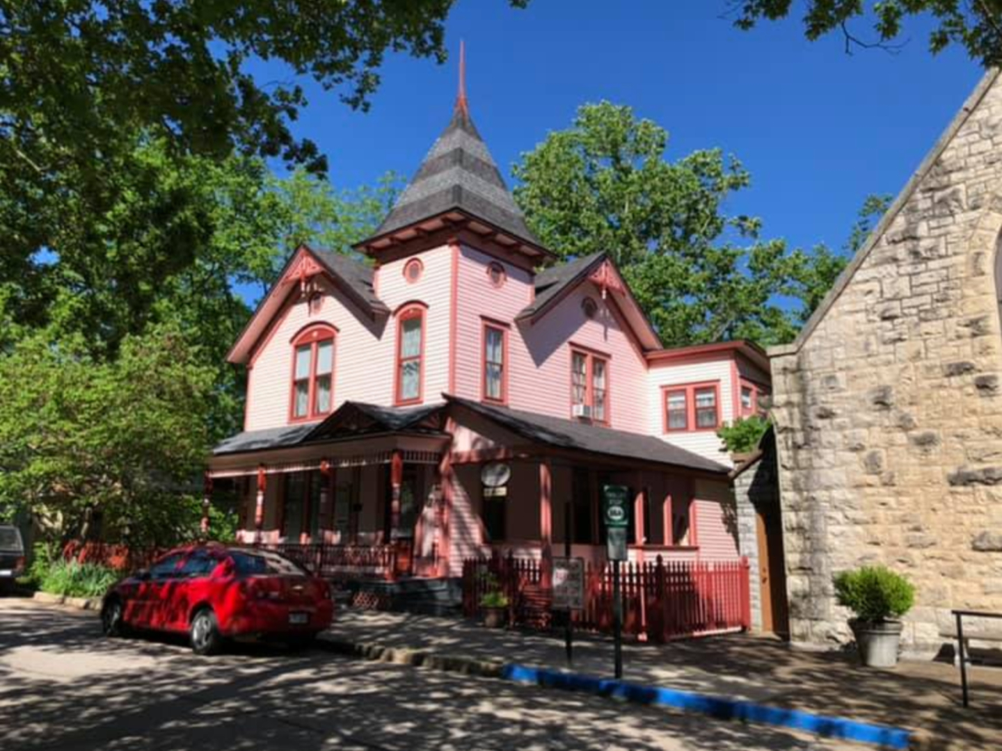 1881 Crescent Cottage Inn, Eureka Springs, Arkansas Bed and Breakfasts Inns
