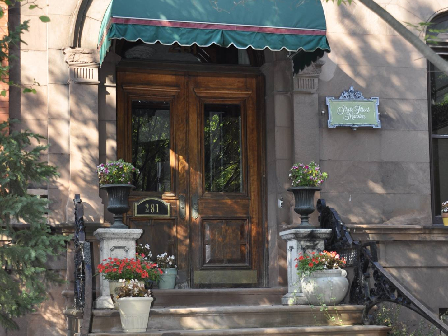 State Street Mansion Bed and Breakfast, Albany, New York Bed and