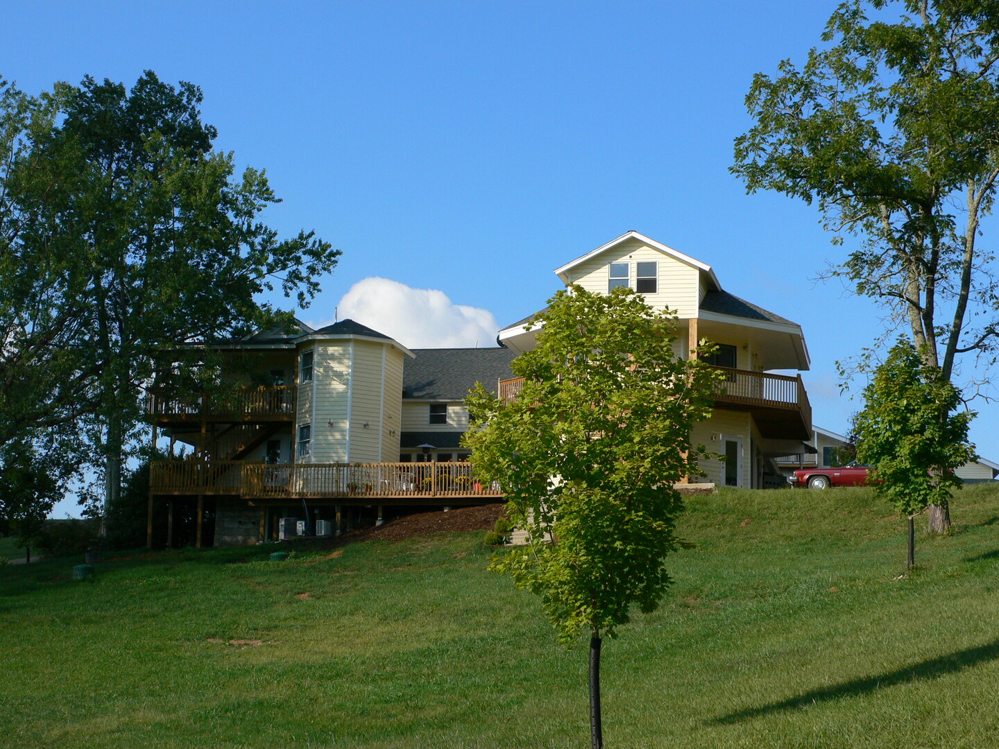 Blacksburg Virginia Bed and Breakfast Inn The Manor House at Beliveau Farm