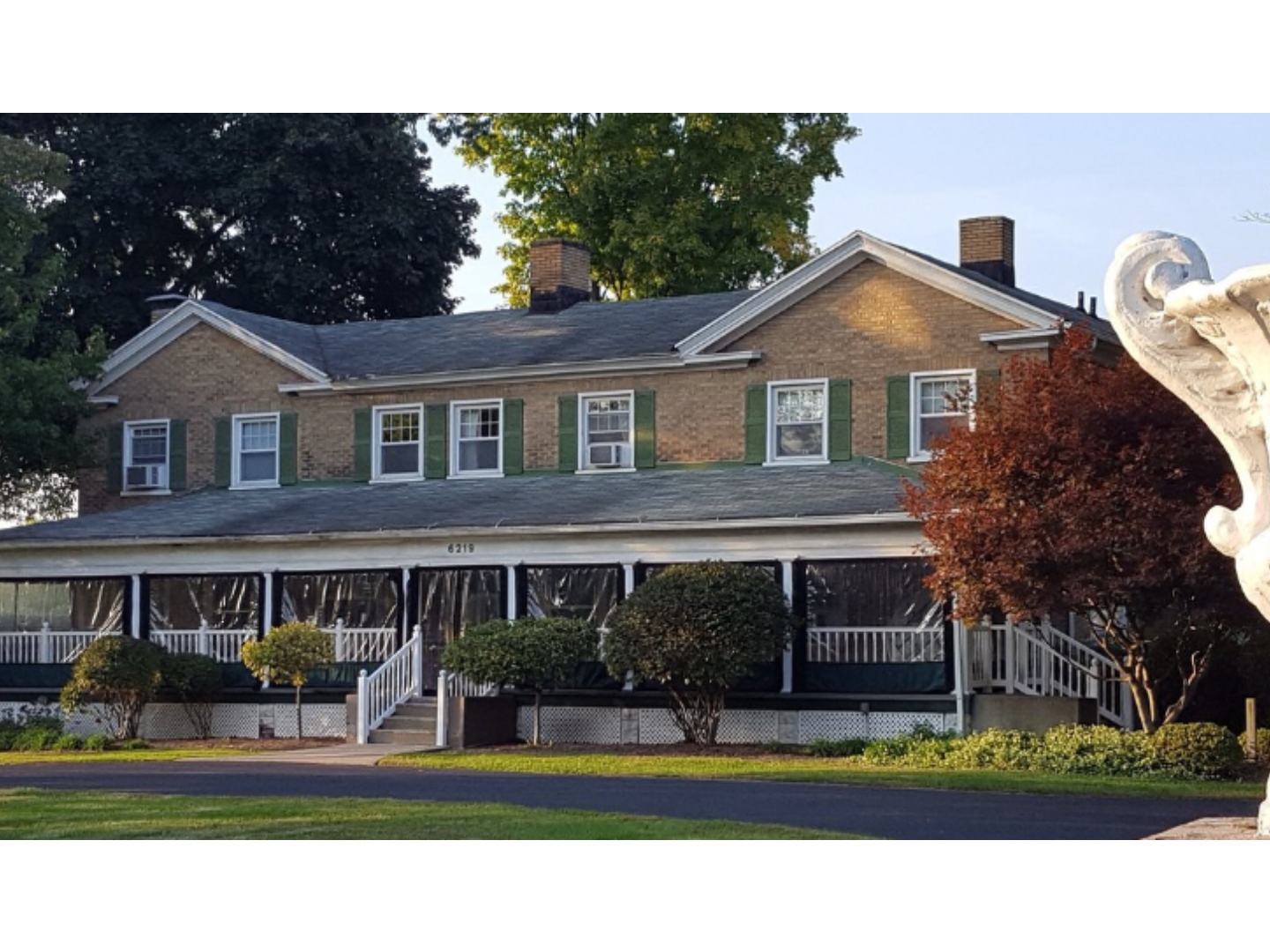 Julia's Bed and Breakfast, Hubbard, Ohio Bed and Breakfasts Inns