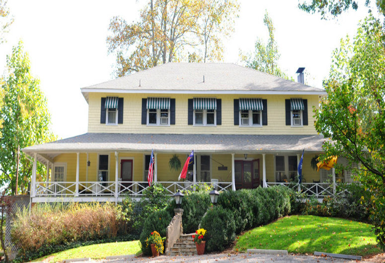 Saluda North Carolina Bed and Breakfast Inn The Orchard Inn