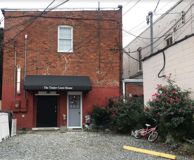 Tinder Guest House, Ashland, Virginia Bed and Breakfasts Inns