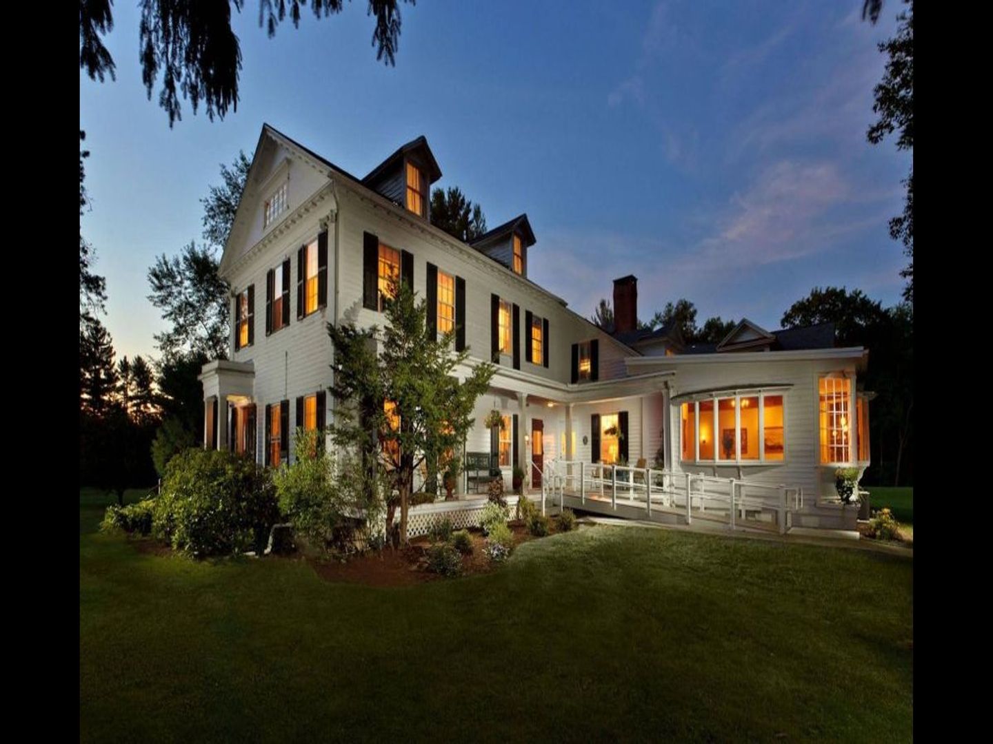 The Egremont Village Inn, Egremont, Massachusetts Bed and Breakfasts Inns