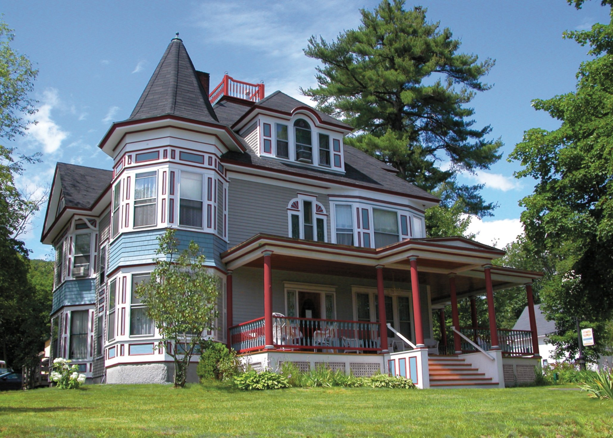 Henry Whipple House Bed & Breakfast, Bristol, New Hampshire Bed and Breakfasts Inns