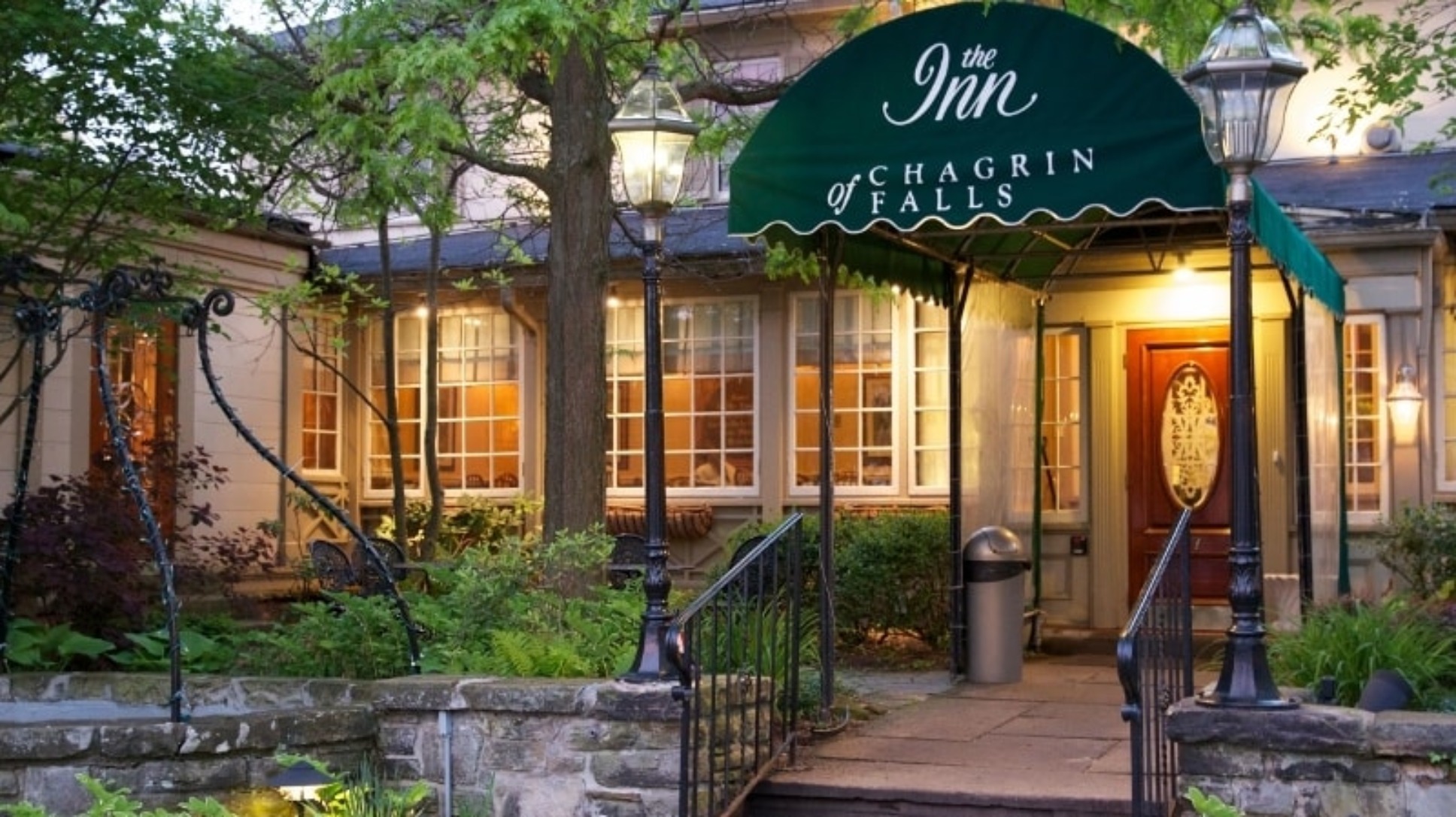 The Inn of Chagrin Falls , Chagrin Falls, Ohio Bed and Breakfasts Inns