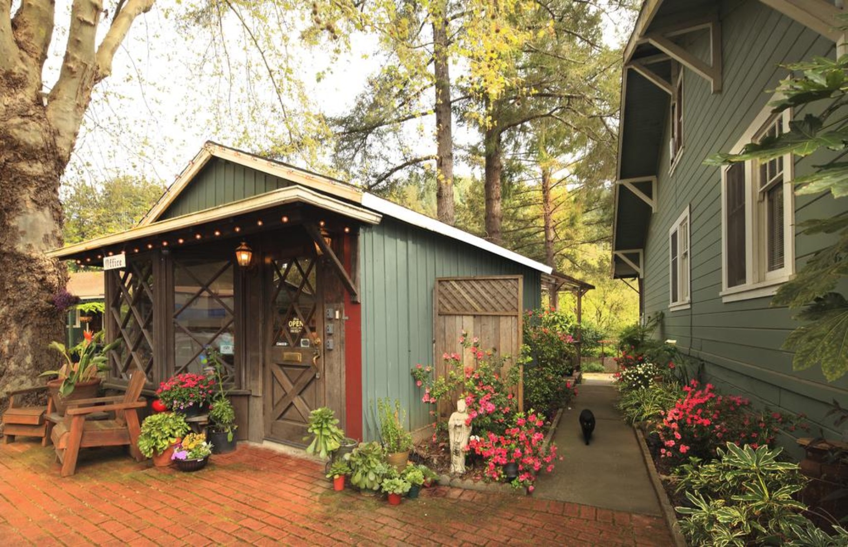 Inn on the Russian River, Monte Rio, California Bed and Breakfasts Inns