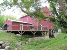 Grinnell Mill Bed and Breakfast, Yellow Springs, Ohio Bed and