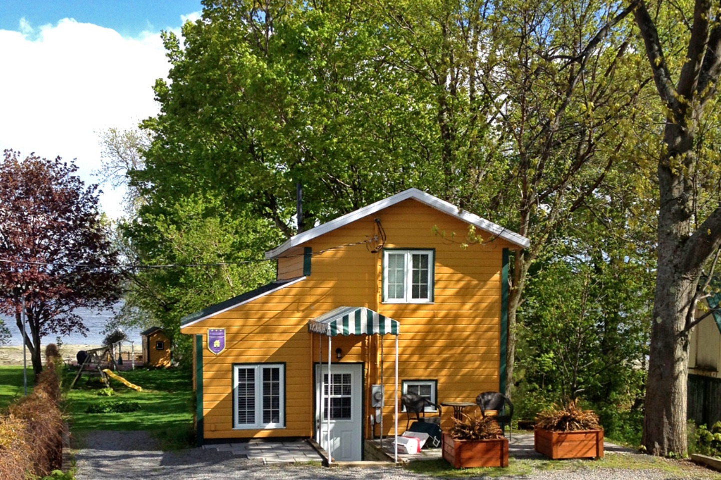 Auberge Ile Flottante Québec Canada Auberge de l’Île Flottante, Saint-Laurent-de-l'Île-d'Orléans, Québec