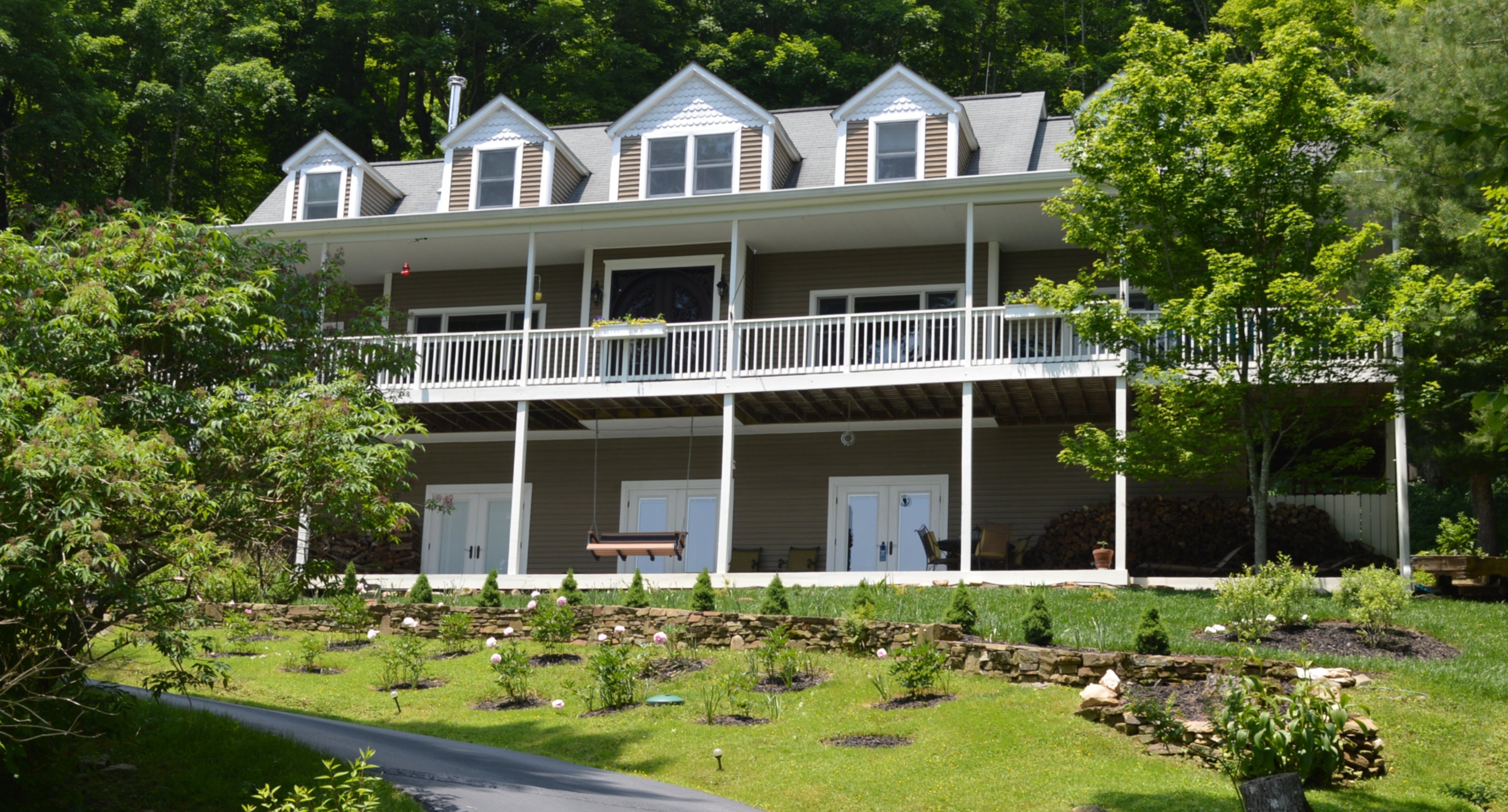 Bald Mountain House at the Wolf Laurel Resort, Mars Hill, North