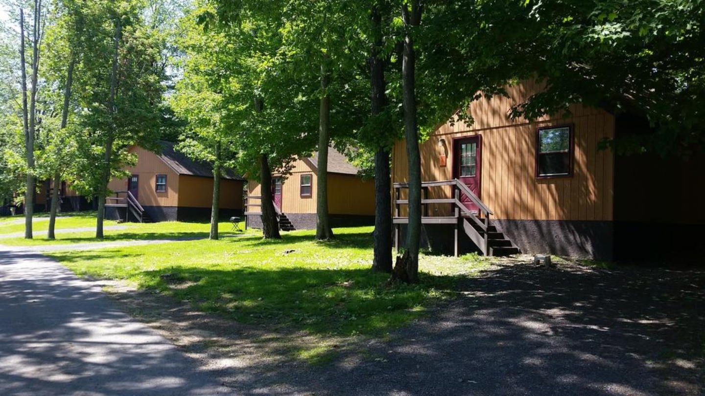 K&G Lodge, Oswego, New York Bed and Breakfasts Inns