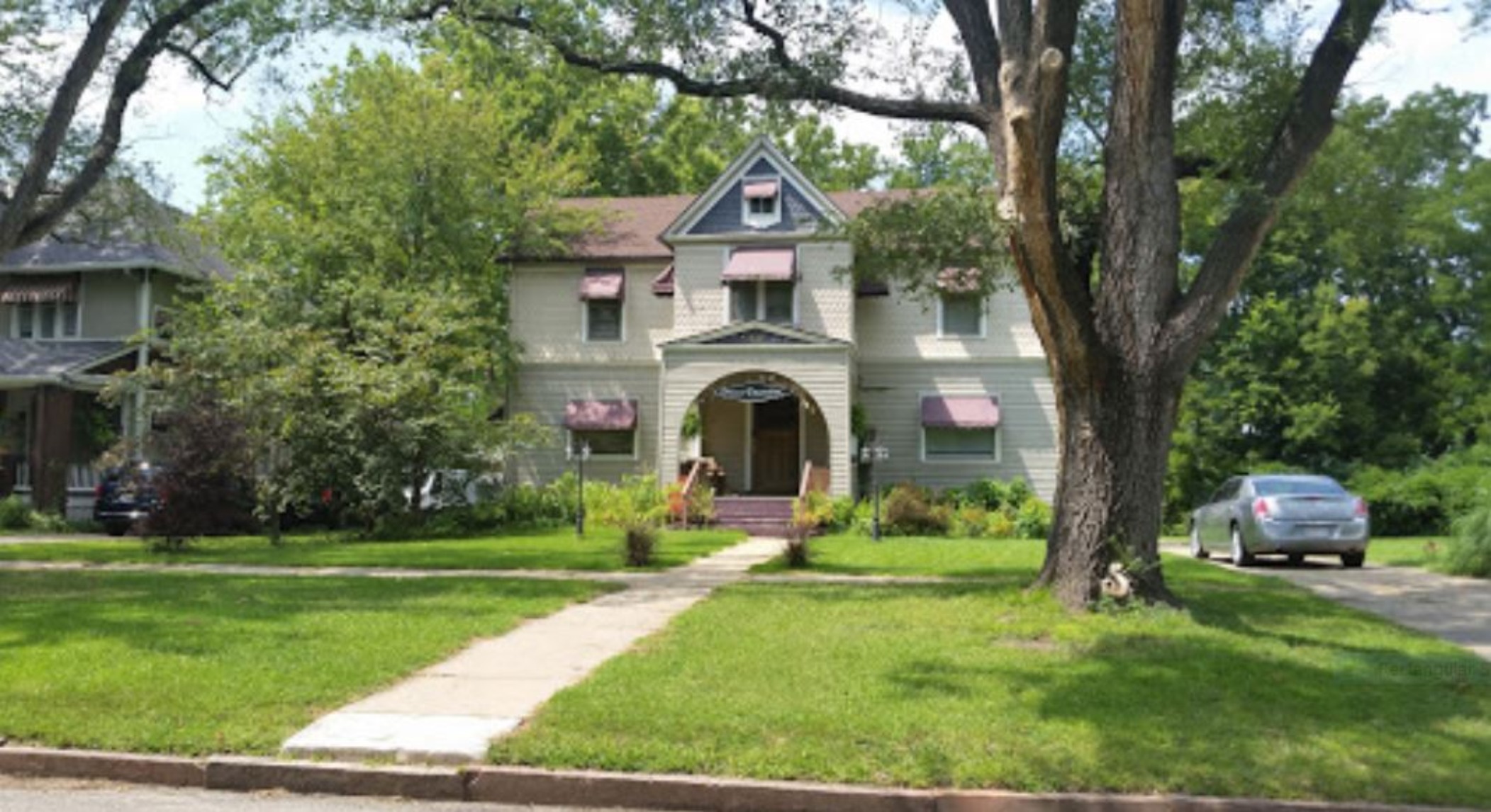 The Woodward Inns on Fillmore , Topeka, Kansas Bed and Breakfasts Inns