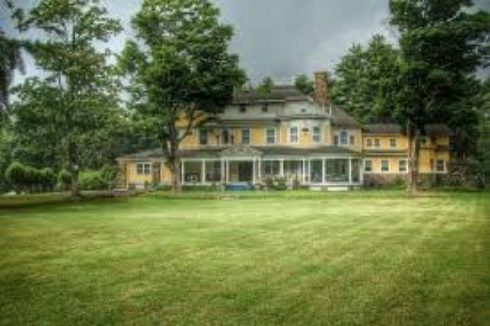 Burn Brae Mansion, Glen Spey, New York Bed and Breakfasts Inns