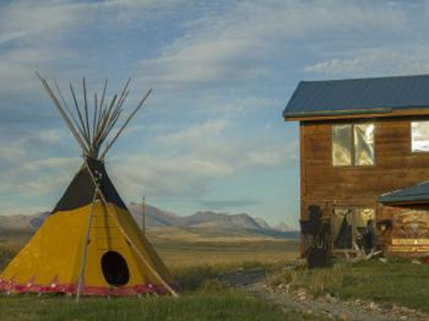 Lodgepole Gallery & Tipi Village, Browning, Montana Bed and Breakfasts Inns